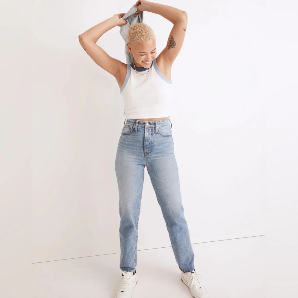 Madewell Petite Curvy Perfect Vintage Straight Jean in Seyland Wash